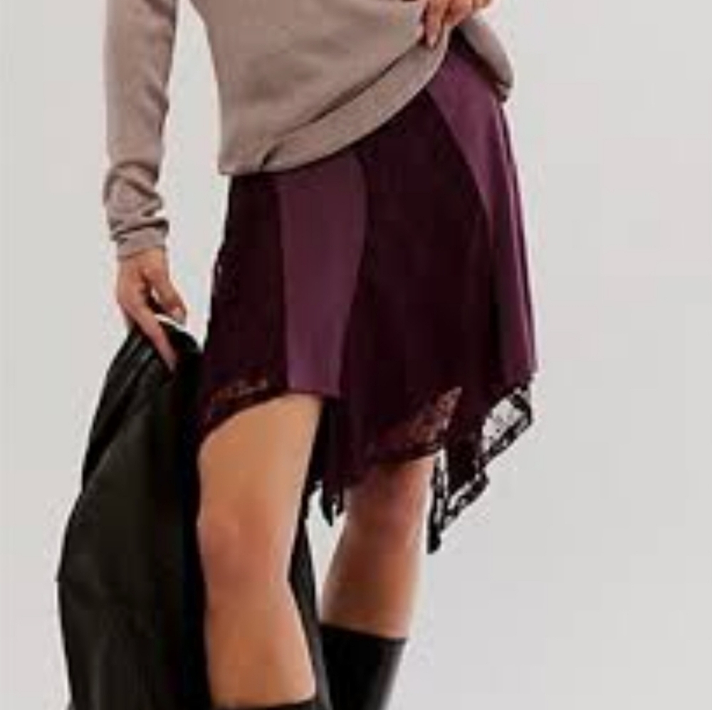 Free People Asymmetrical Purple Layered Lace Skirt